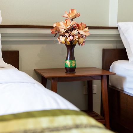 Huen Hug Chiang Mai Hotel Bagian luar foto