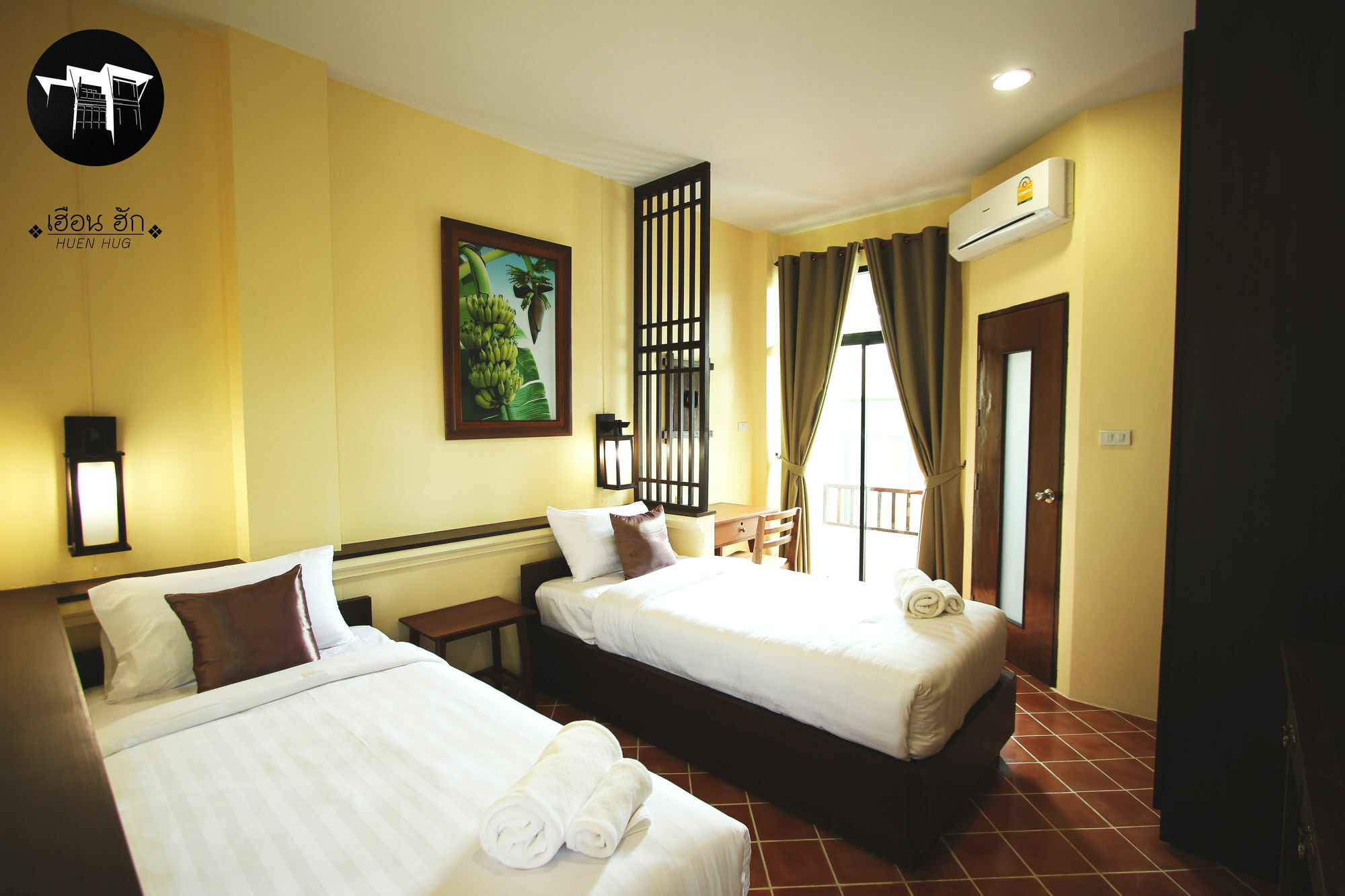 Huen Hug Chiang Mai Hotel Bagian luar foto